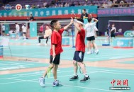 全国东西南北中羽毛球大赛青少年赛北京分站赛挥拍