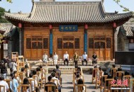 从“卖场”变“磁场” 线上阅读时代实体书店破局新路
